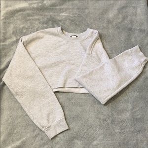 🛍 Cropped sweatshirts